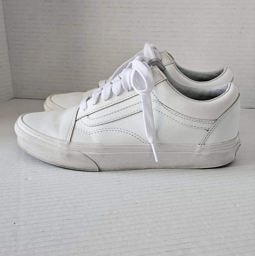 Vans Old Skool leather‎ 721356 sneakers size Women's 7.5